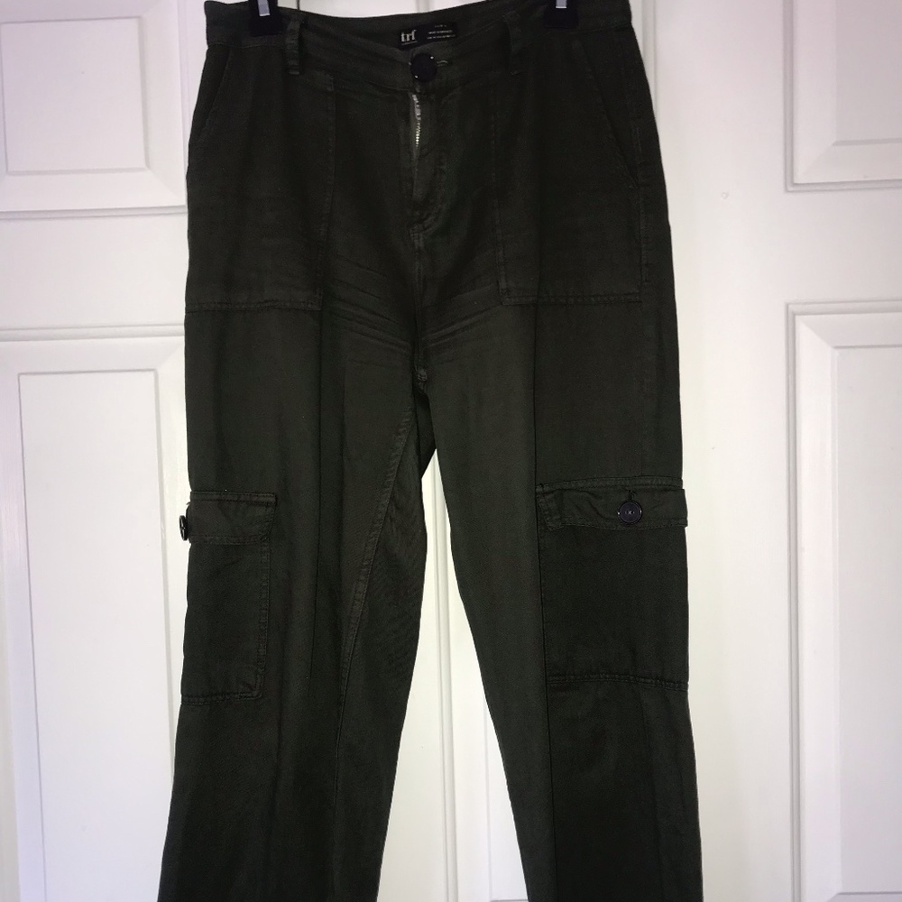 ZARA Comfortable Army Green Cargo Pants